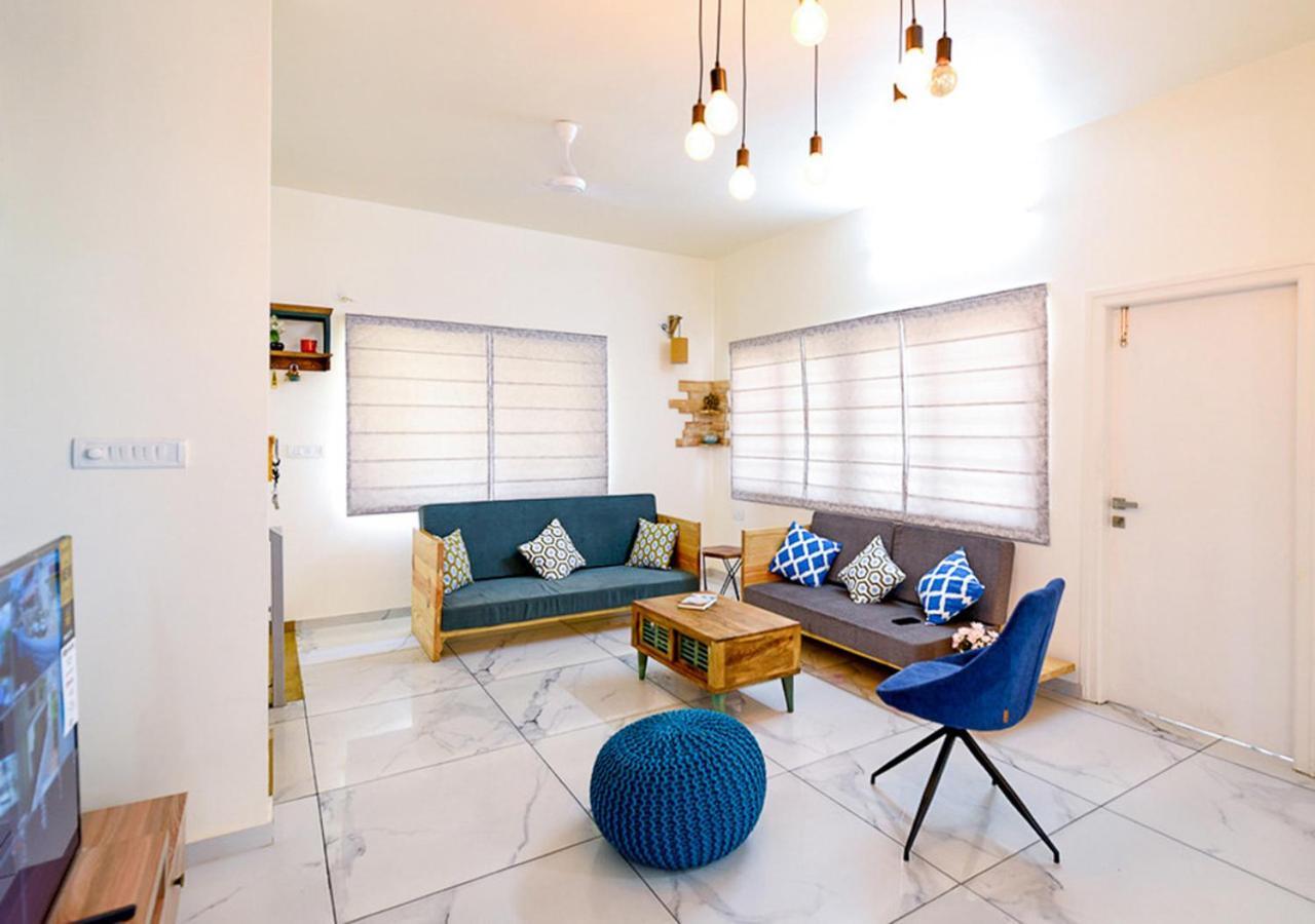 Agastya Villa By Veo - Part Of Stayvista バダミ エクステリア 写真